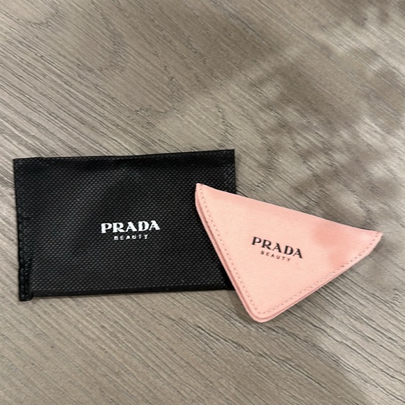 💫Flash Sale💫Prada Beauty Cosmetics Travel Mirror - Picture 2 of 8